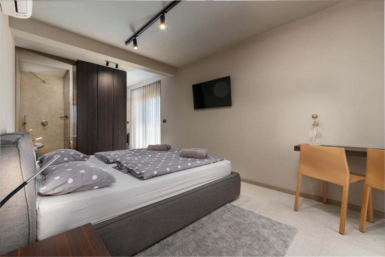 Villa Mare Exclusive Porec Esterno foto